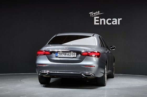Mercedes-Benz E-Class E350 4MATIC Avantgarde — пробег 89 380 км — фото 4 из 5