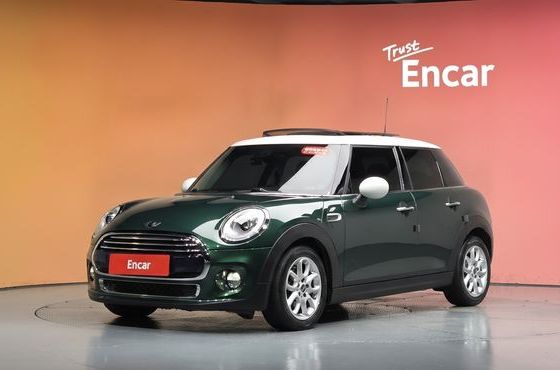 Mini Cooper 5Door HIGH 3rd — пробег 79 175 км — фото 1 из 5