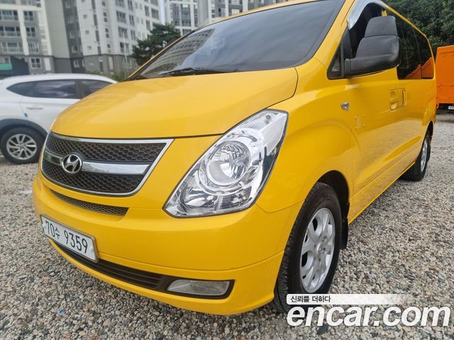 Hyundai Starex 12-Seater Wagon CVX Luxury — пробег 137 000 км — фото 1 из 5