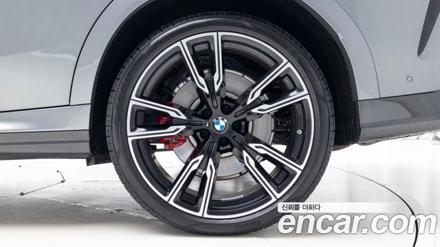 BMW X6 M60i — пробег 8 050 км — фото 5 из 5