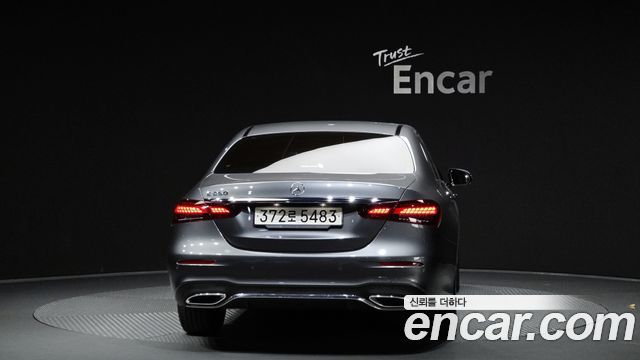 Mercedes-Benz E-Class из Кореи Encar