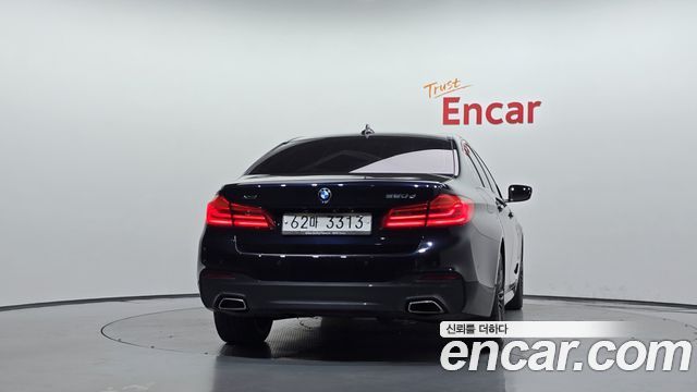 BMW 5-Series 520d xDrive M Sport Package Plus — пробег 179 018 км — фото 4 из 5