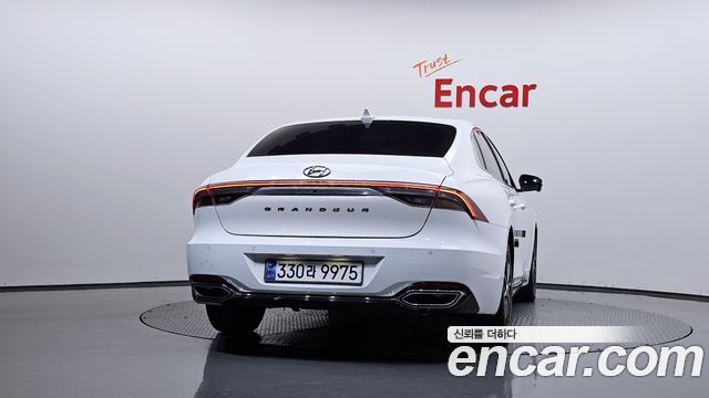 Hyundai Grandeur из Кореи Encar