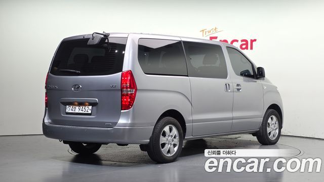 Hyundai Starex 4WD Wagon 11-Seater Smart — пробег 94 101 км — фото 2 из 5