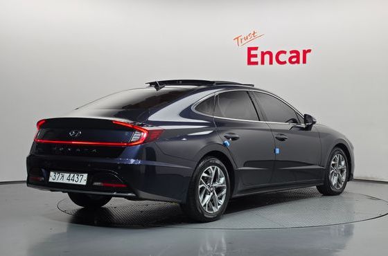 Hyundai Sonata 2.0 Premium Family — пробег 95 078 км — фото 2 из 5