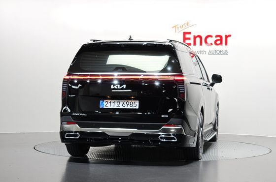 Kia Carnival HEV 9seater Signature — пробег 15 490 км — фото 4 из 5