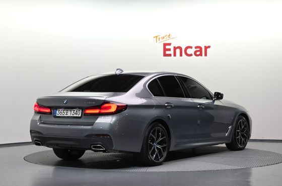 BMW 5-Series 530e M Sport — пробег 81 211 км — фото 2 из 5
