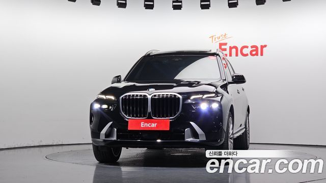 BMW X7 xDrive 40i Design Pure Excellence 6-Seater — пробег 26 714 км — фото 3 из 5