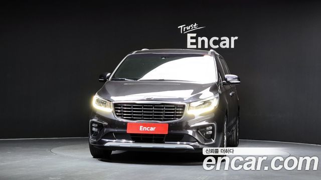 Kia Carnival 7-Seater Limousine VIP — пробег 204 359 км — фото 3 из 5