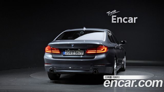 BMW 5-Series 530i Luxury Plus — пробег 68 047 км — фото 4 из 5
