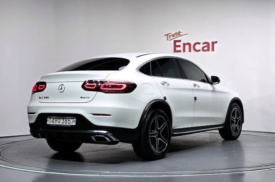 Mercedes-Benz GLC-Class GCL300 4MATIC Coupe — пробег 62 414 км — фото 2 из 5