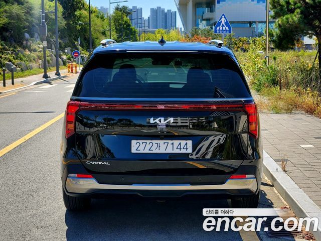 Kia Carnival Diesel 9-Seater Noblesse — пробег 3 977 км — фото 4 из 5