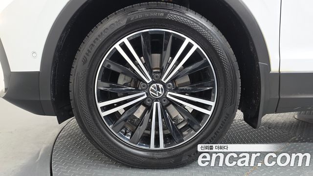 Volkswagen Tiguan 2.0 TDI 4-Motion Premium — пробег 122 205 км — фото 5 из 5