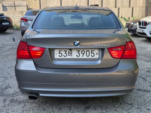 BMW 3-Series 320d Sedan — пробег 165 372 км — фото 2 из 5