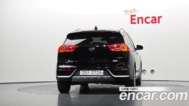 Kia Niro Noblesse — пробег 87 706 км — фото 4 из 5