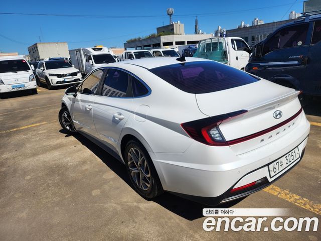Hyundai Sonata 2.0 Premium — пробег 258 530 км — фото 4 из 5