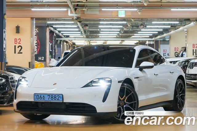 Porsche Taycan из Кореи Encar