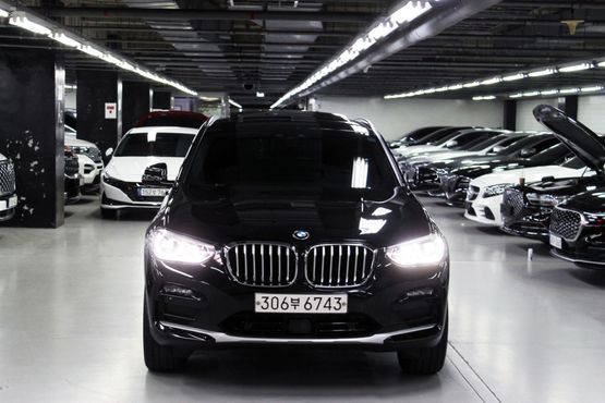 BMW X4 xDrive20i xLine — пробег 75 300 км — фото 2 из 5