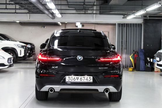 BMW X4 xDrive20i xLine — пробег 75 300 км — фото 5 из 5