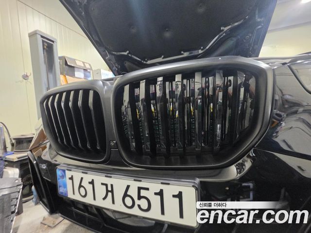 BMW X5 xDrive 50e M Sport — пробег 8 511 км — фото 2 из 4