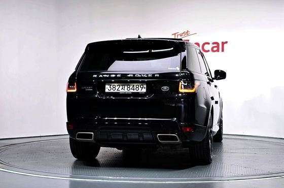 Land Rover Range Rover Sport 3.0 SDV6 HSE Dynamic — пробег 71 937 км — фото 4 из 5