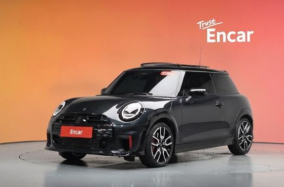 Mini Cooper JCW — пробег 1 270 км — фото 1 из 5