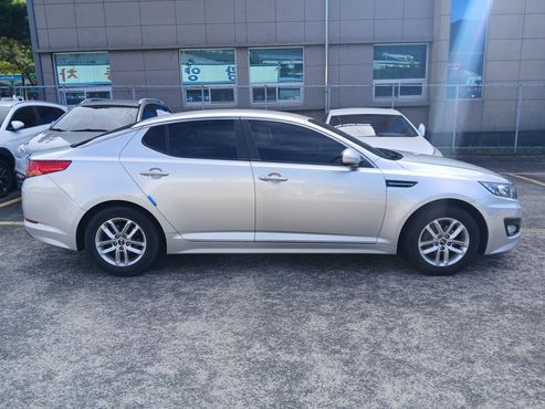 Kia K5 LPI Luxury — пробег 143 000 км — фото 4 из 5