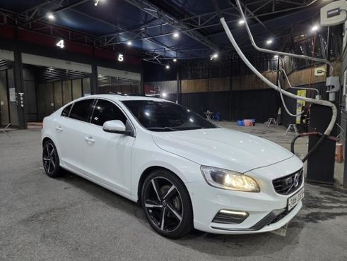 Volvo S60 T6 R-Design 2nd — пробег 350 505 км — фото 4 из 5