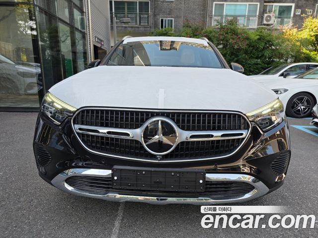 Mercedes-Benz GLC-Class GLC220 d 4MATIC — пробег 10 км — фото 1 из 5