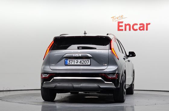 Kia Niro Prestige — пробег 77 114 км — фото 4 из 5