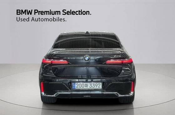 BMW 7-Series 740i sDrive M Sport — пробег 87 700 км — фото 3 из 5