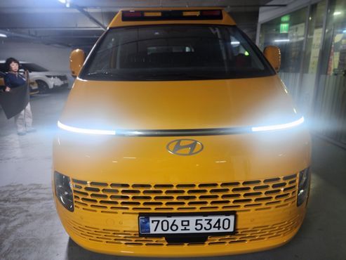 Hyundai Staria L3.5 Kinder Safety Car 15-Seater — пробег 16 666 км — фото 1 из 5
