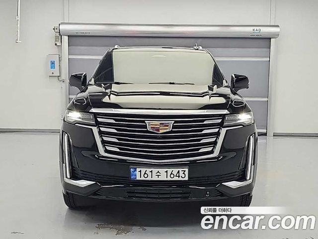 Cadillac Escalade 6.2 Premium Luxury Platinum — пробег 12 328 км — фото 2 из 5