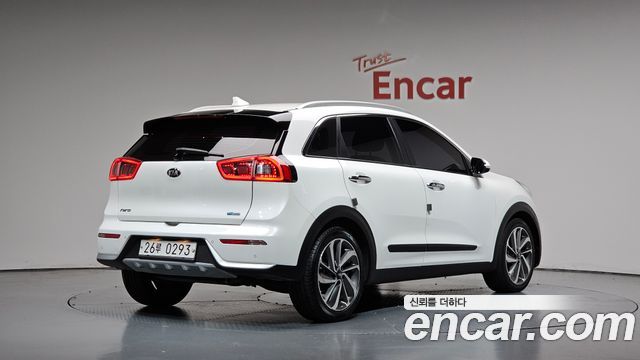 Kia Niro Noblesse — пробег 108 786 км — фото 2 из 5