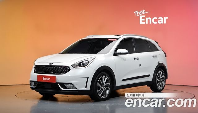 Kia Niro Noblesse — пробег 108 786 км — фото 1 из 5