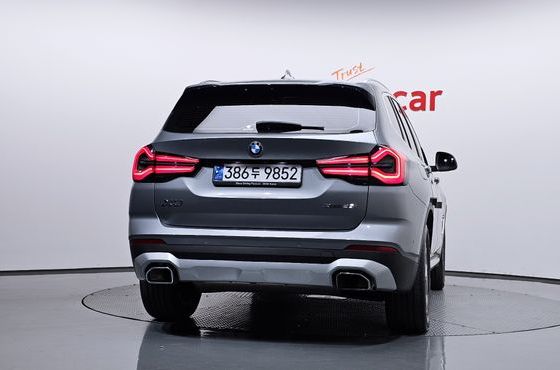 BMW X3 xDrive 20i — пробег 58 023 км — фото 4 из 5