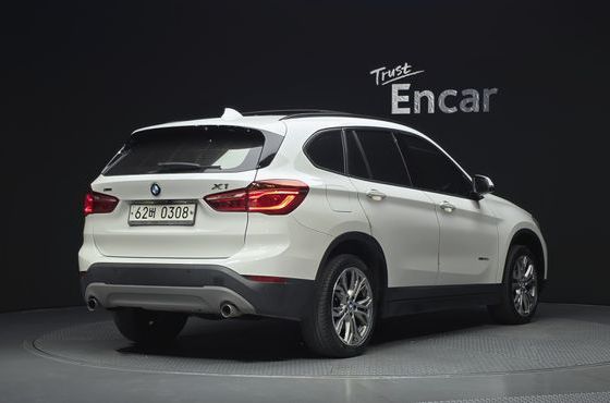 BMW X1 xDrive 20d — пробег 157 491 км — фото 2 из 5