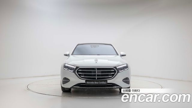 Mercedes-Benz E-Class E350e 4MATIC — пробег 11 793 км — фото 3 из 5