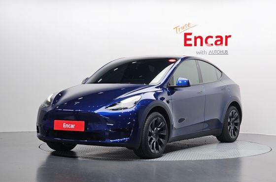 Tesla Model Y RWD — пробег 11 850 км — фото 1 из 5