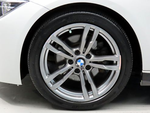 BMW 3-Series 320d M Sport Shadow — пробег 104 440 км — фото 5 из 5