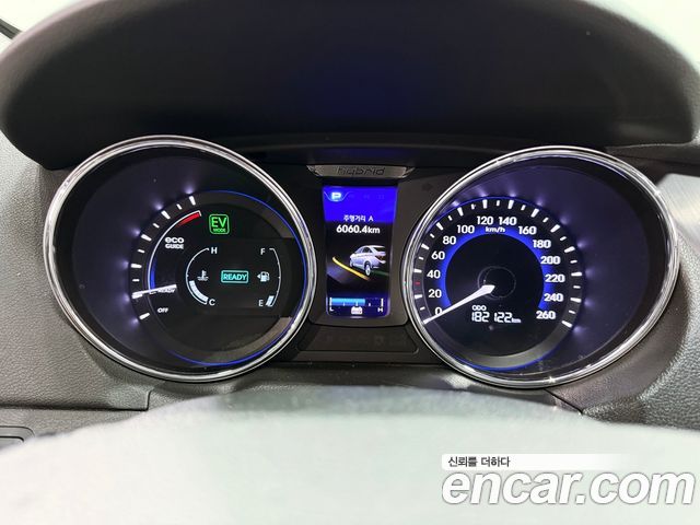 Hyundai Sonata 2.0 Premier — пробег 182 025 км — фото 5 из 5