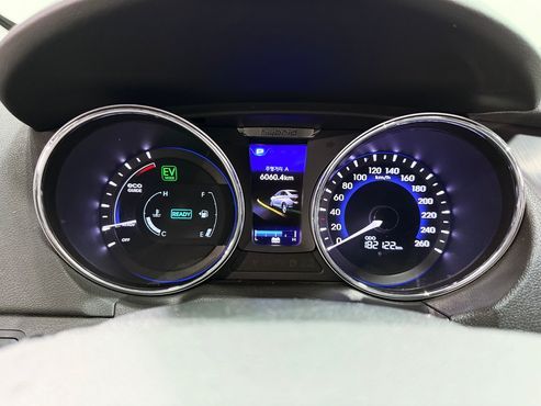 Hyundai Sonata 2.0 Premier — пробег 182 025 км — фото 5 из 5