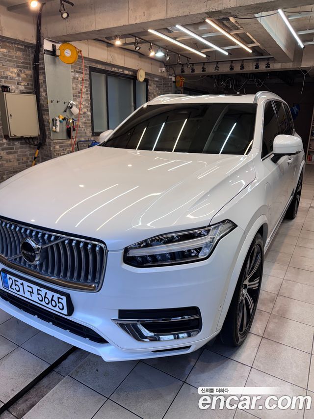 Volvo XC90 T8 Ultimate Bright Hybrid — пробег 165 000 км — фото 1 из 5