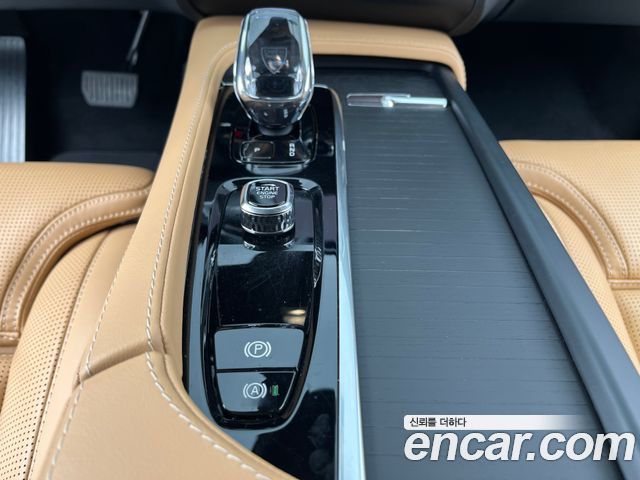 Volvo XC90 T8 Ultimate Bright Hybrid — пробег 165 000 км — фото 5 из 5