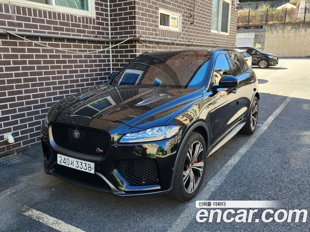 Jaguar F-PACE 5.0 SVR — пробег 40 000 км — фото 4 из 5
