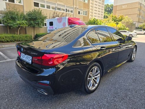 BMW 5-Series 520d xDrive M Sport Package Plus — пробег 179 600 км — фото 4 из 5