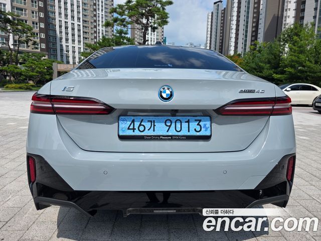 BMW i5 eDrive 40 M Sport — пробег 524 км — фото 5 из 5
