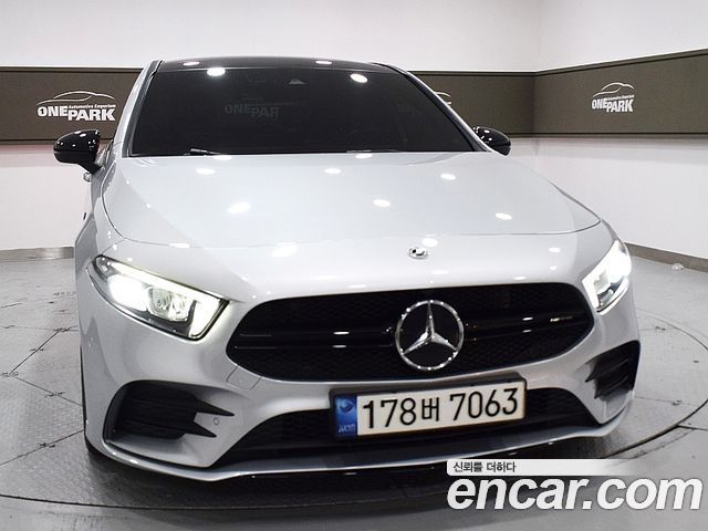 Mercedes-Benz A-Class AMG A35 4MATIC Sedan — пробег 84 596 км — фото 2 из 5