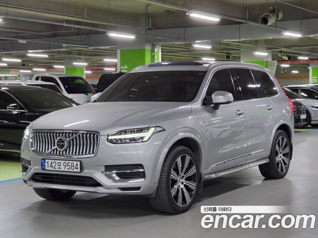 Volvo XC90 T8 Ultimate Bright Hybrid — пробег 80 256 км — фото 1 из 5