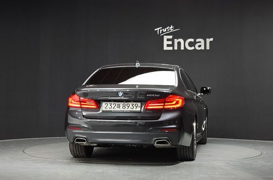 BMW 5-Series 520d M Sport Package Plus — пробег 134 992 км — фото 4 из 5